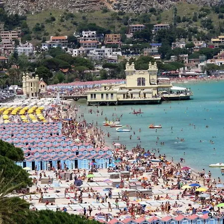 Alojamento de Acomodação e Pequeno-almoço Fervore Luxury Palermo