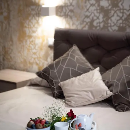 Fervore Luxury 4* باليرمو